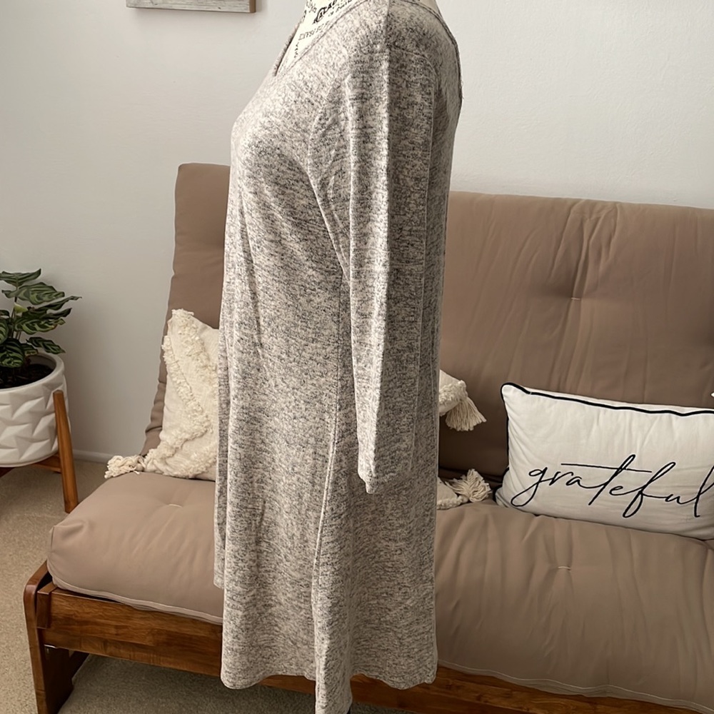 Soft cream dress - Picture 4 of 7